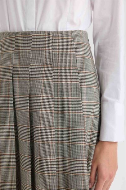 A Form Kareli Normal Bel Pileli Mini Etek