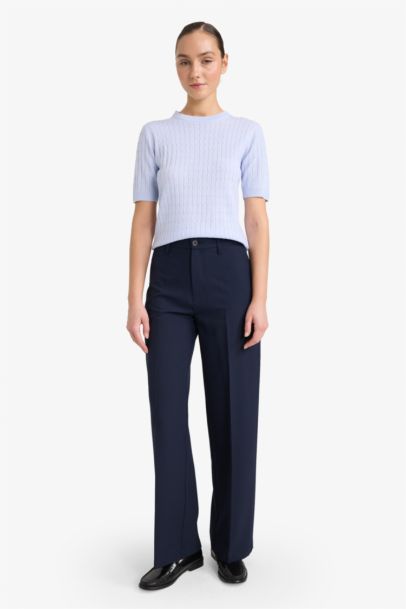 Regular Fit Crew Neck Short Sleeve Knit Pullover