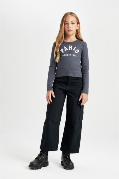 تيشيرت كروب بناتي كم طويل مضلع بطبعة شعار برقبة مستديرة - قطعتين