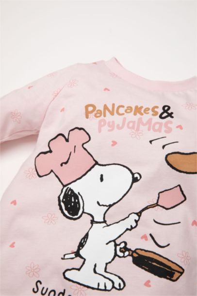 2 piece Regular Fit Crew Neck Snoopy Licensed Knitted Pyjamas