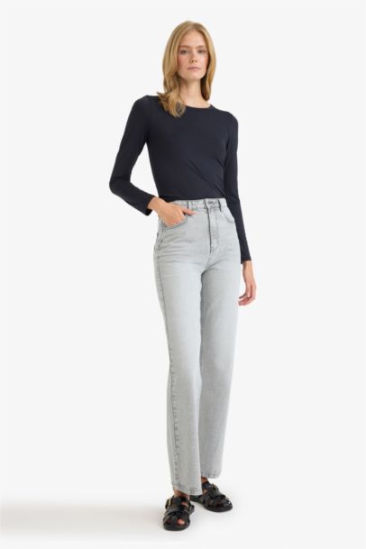 Slim Fit Crew Neck Basic Long Sleeve T-Shirt