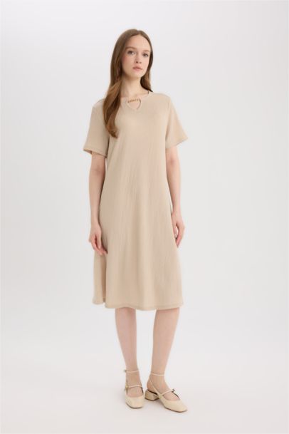 Regular Fit Open Neck Basic Crepe Midi Dress