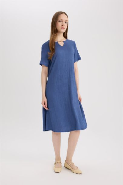 Regular Fit Open Neck Basic Crepe Midi Dress
