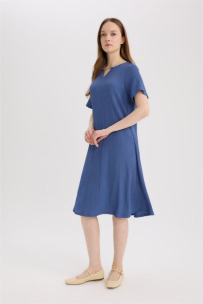 Regular Fit Open Neck Basic Crepe Midi Dress