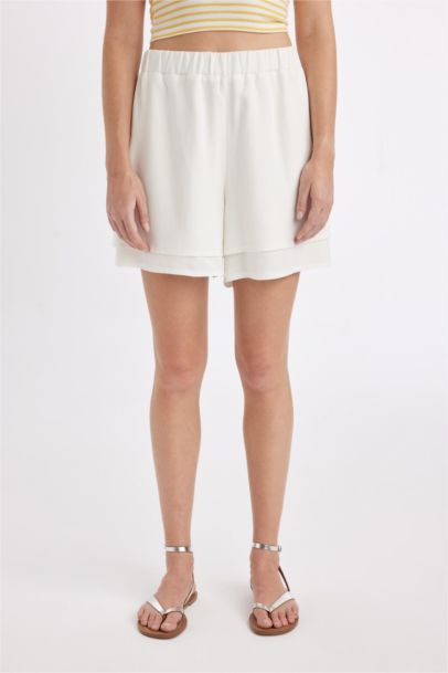 شورت قصير قصة عادية ممزوج بالكتان وخصر عادي