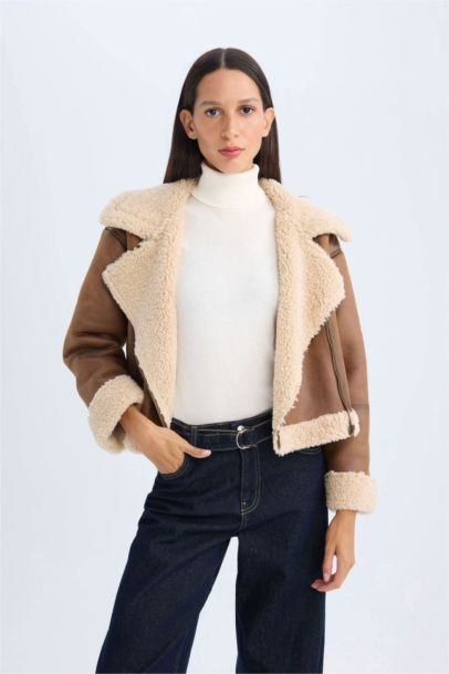 Kruvaze Yaka Fermuarlı Cepli Mevsimlik Pelüş Astarlı Ceket Mont