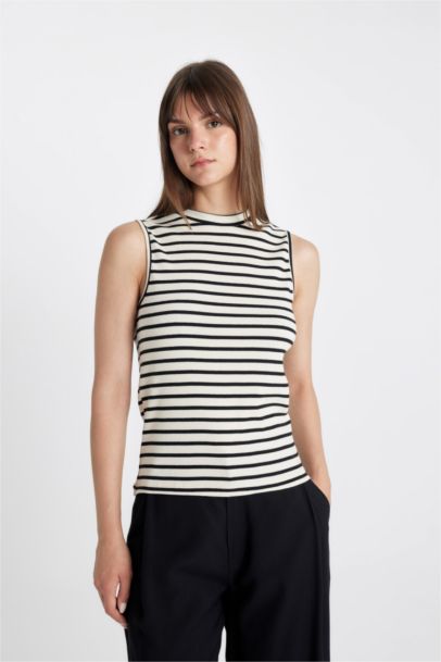 Bisiklet Yaka Fitilli Kaşkorse Çizgili Kolsuz Tişört