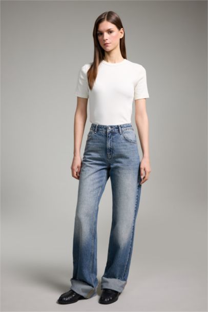 Woman Short Sleeve T-Shirt