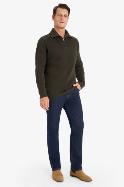 Standard Fit Turtleneck Knitwear Pullover