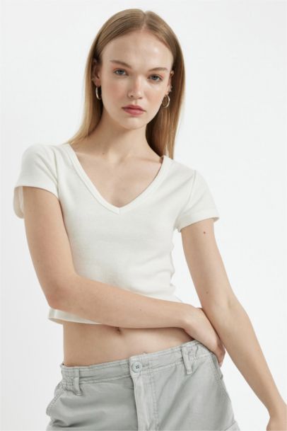 تيشيرت نص كم مضلع سليم فيت