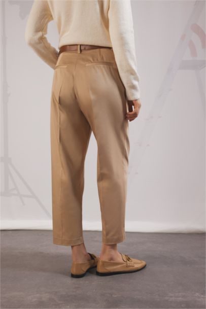 Carrot Fit Ankle Length With Pockets Trousers