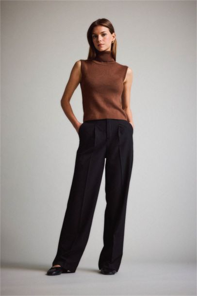 Basic Double Pocketed High Waist Wide Leg Classic Fabric Trousers