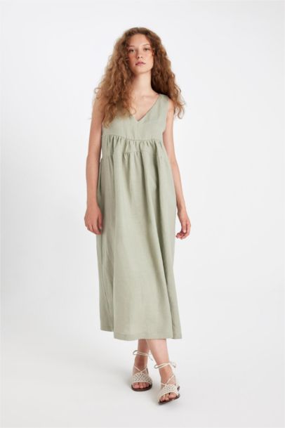 Manuka x DeFacto V Neck Linen Midi Dress