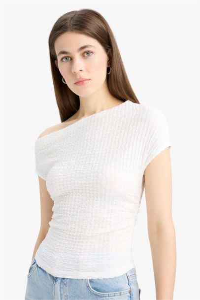 Slim Fit Single Shoulder Crepe Short Sleeve T-Shirt