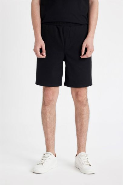 Regular Fit Selanik Kumaş Cepli Bermuda Şort