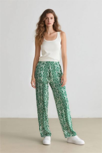 Regular Fit Wide Leg Patterned Trousers