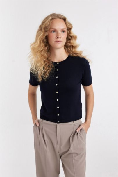 Regular Fit Bisiklet Yaka Basic Düz Düğmeli Kısa Kollu Siyah Triko Hırka