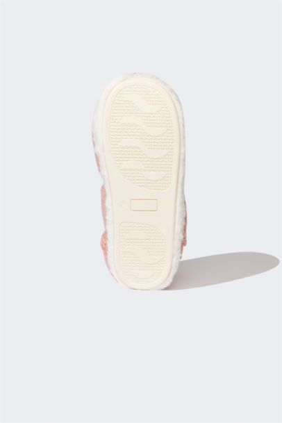 Woman Plush Home Slippers