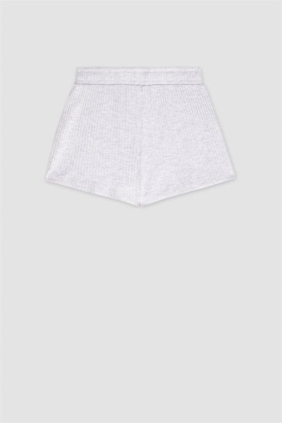 شورت بناتي مضلع