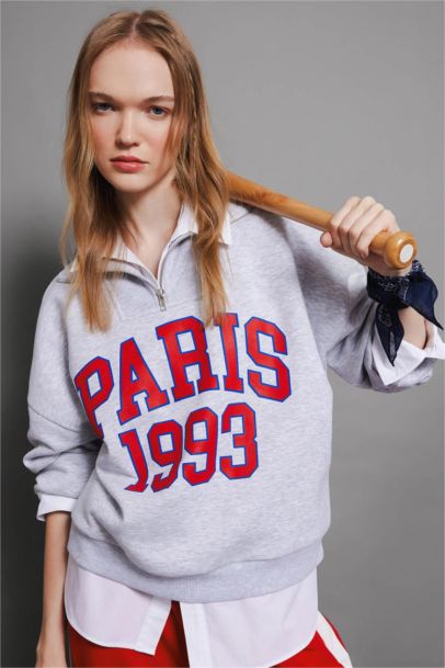 Oversize Fit Half Zippered Printed Thick Fabric Sweatshirt