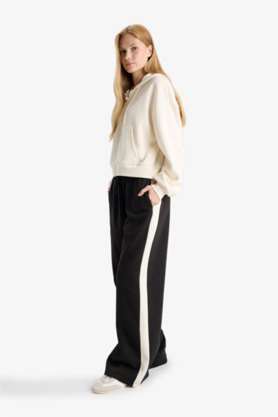 Wide Leg Trousers