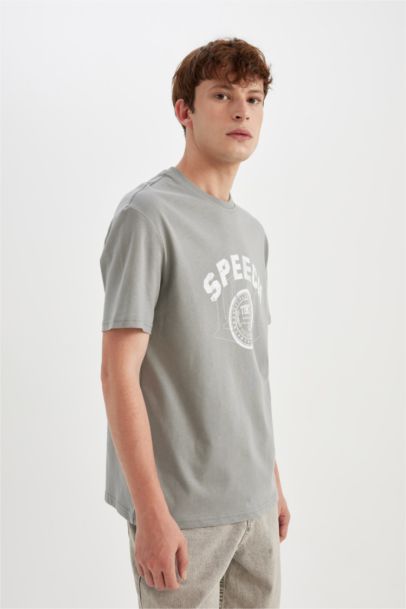 تيشيرت نص ردن مطبوع بياخة مستديرة وقصة عادية