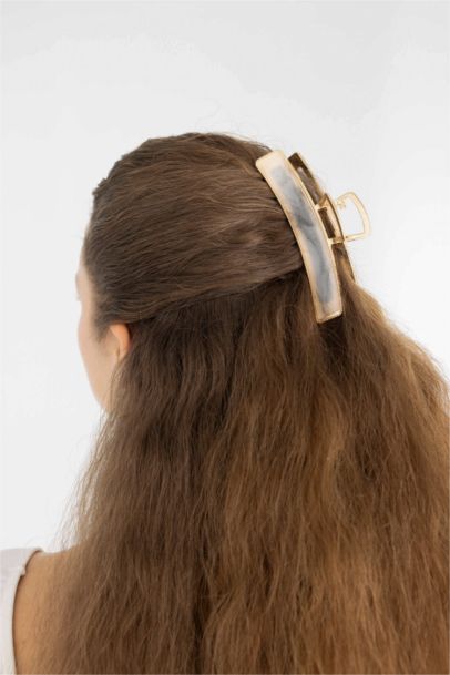 2 Piece Leopard Patterned Hair Clips