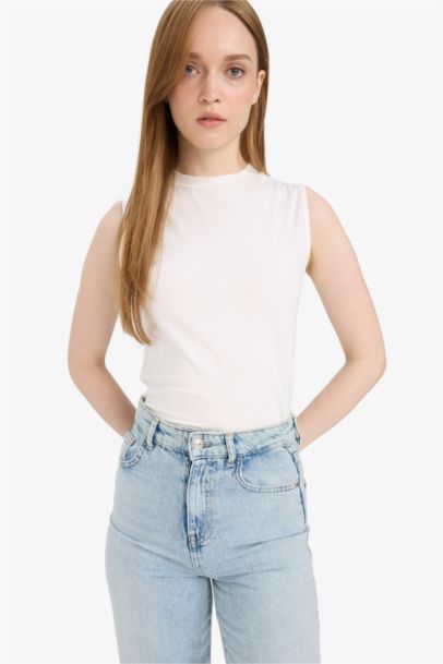 Crew Neck Sleeveless Basic T-Shirt Tunic