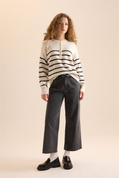 Oversize Geniş Kalıp Düğmeli Yaka Çizgili Triko Kazak