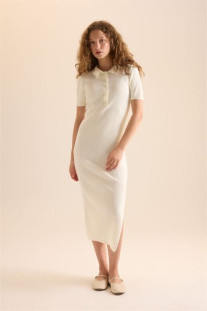 Fitted Polo Yaka Kısa Kollu Yırtmaçlı Midi Triko Elbise