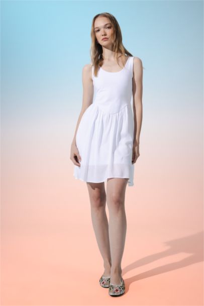 Round Neck White Strap Mini Dress