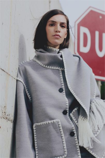 Relax Fit Cepli Düğmeli Çoban Dikişli Kaşe Mont