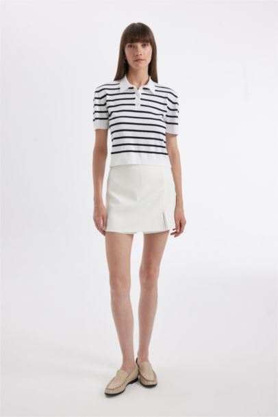 بلوفر تريكو قصة عادية بياقة بولو