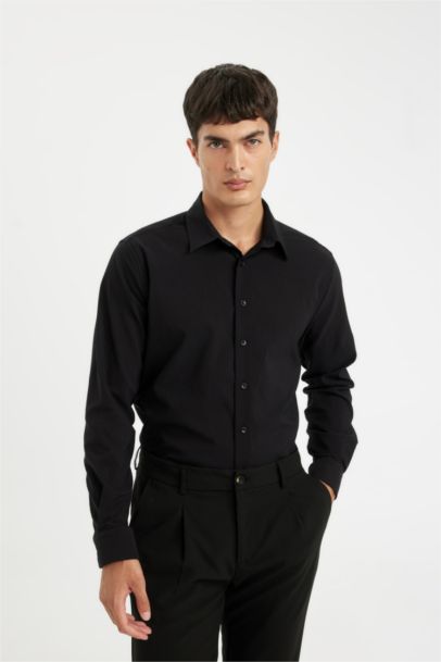 Рубашка приталенного кроя с длинным рукавом