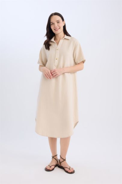 Robe Tissée À Manches Courtes en Mousseline avec Col Polo