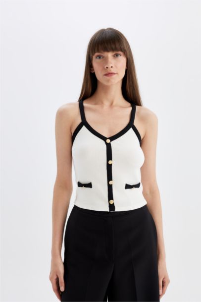 Slim Fit Dar Kesim V Yaka Fitilli Kaşkorse Askılı Atlet