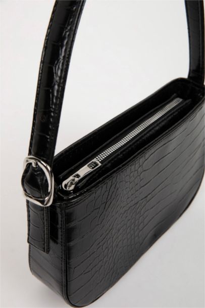 Woman Faux Leather Shoulder Bag