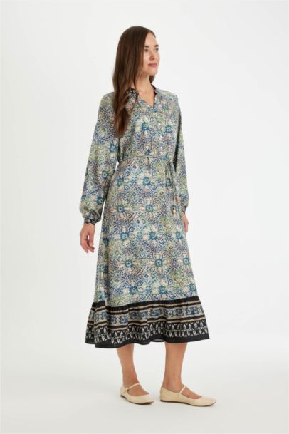 Regular Fit Apaş Yaka Desenli Düğmeli Uzun Kollu Maxi Elbise