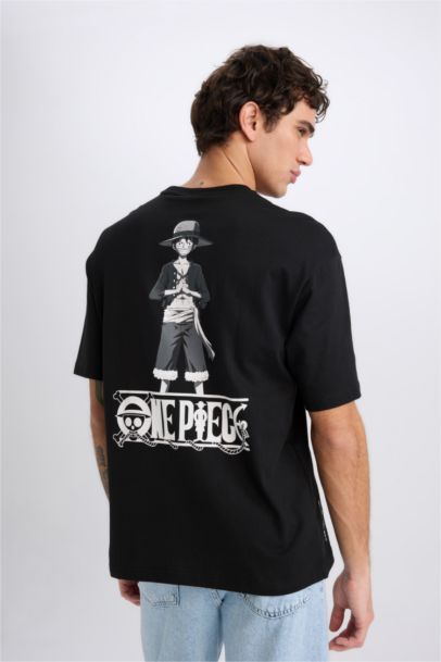 تيشيرت قطن اوفر سايز نص كم مطبوع برقبة مستديرة من ون بيس