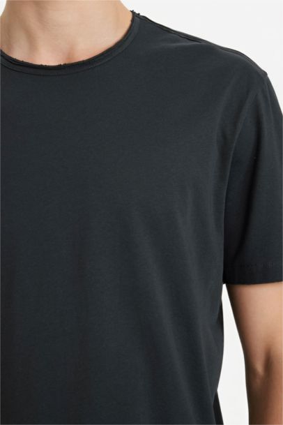 Футболка из плотной ткани из 100% хлопка