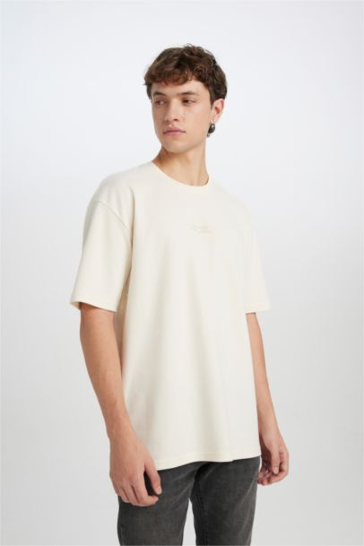 تيشيرت نص كم أوفر سايز مطبوع برقبة مستديرة