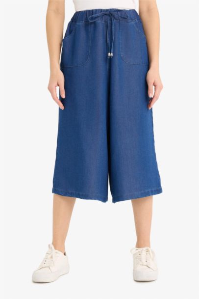 بنطلون كابري بخصر عالي