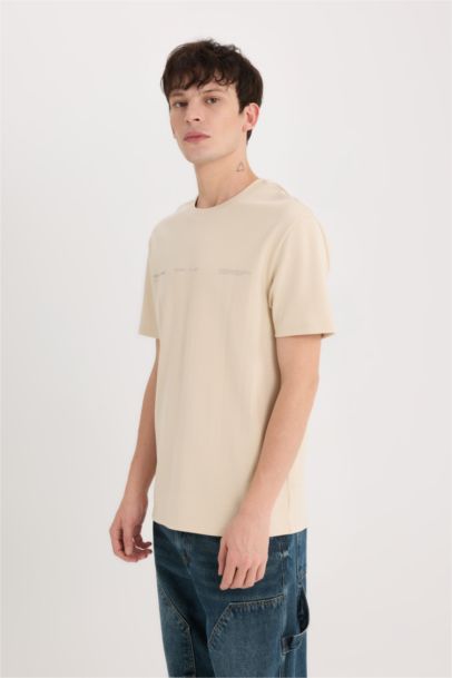 تيشيرت تقيل نص كم قصة عادية برقبة مستديرة