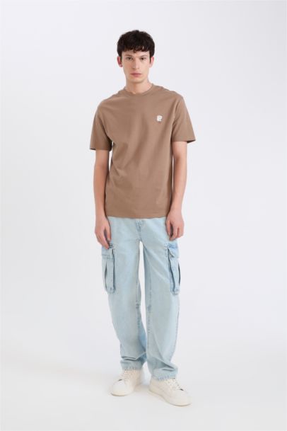 تيشيرت قطن مطبوع قصة عادية برقبة مستديرة