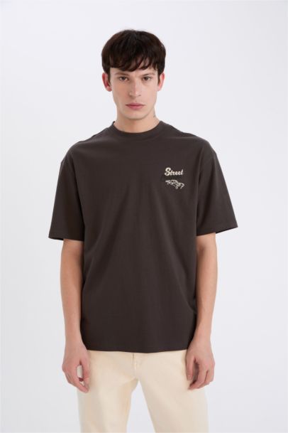 %100 Pamuk Boxy Fit Bisiklet Yaka Sırt Baskılı Kısa Kollu Tişört