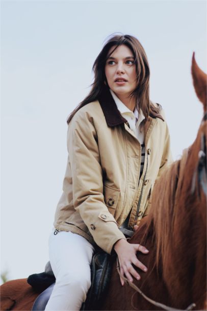 Regular Fit Kontrast Yakalı Düğmeli Cepli Apoletli Pamuklu Mevsimlik Ceket Mont