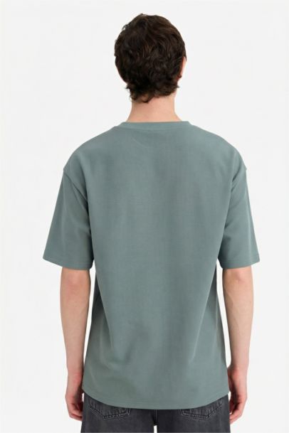 تيشيرت نص كم مطبوع أوفر سايز برقبة مستديرة