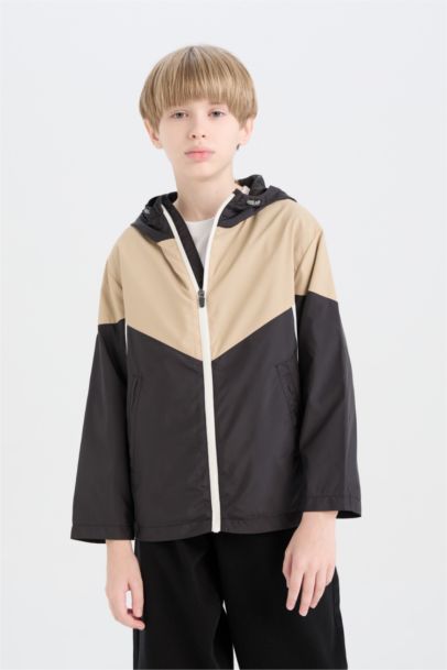 جاكيت مطر اولادي أسود وتر بروف بكابيشون