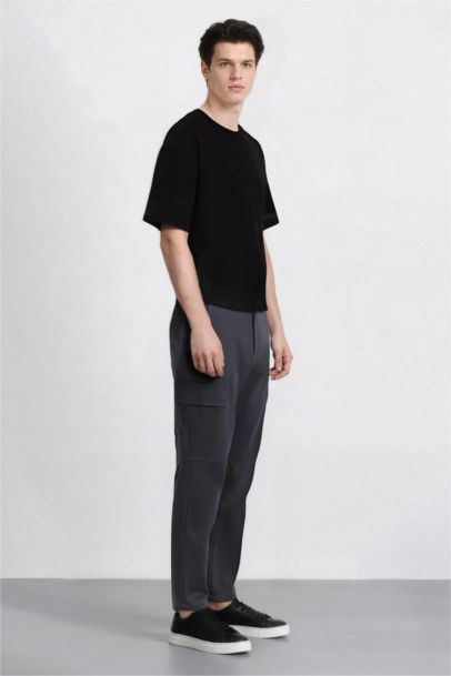 Relax Fit Pocket Straight Leg Cargo Pants