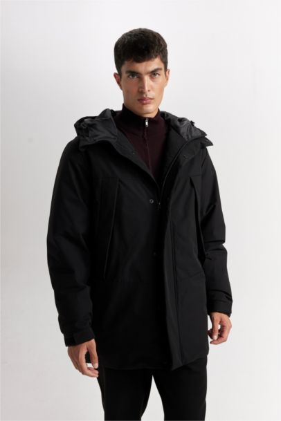 Regular Fit Kapüşonlu Fermuarlı Cepli Mont